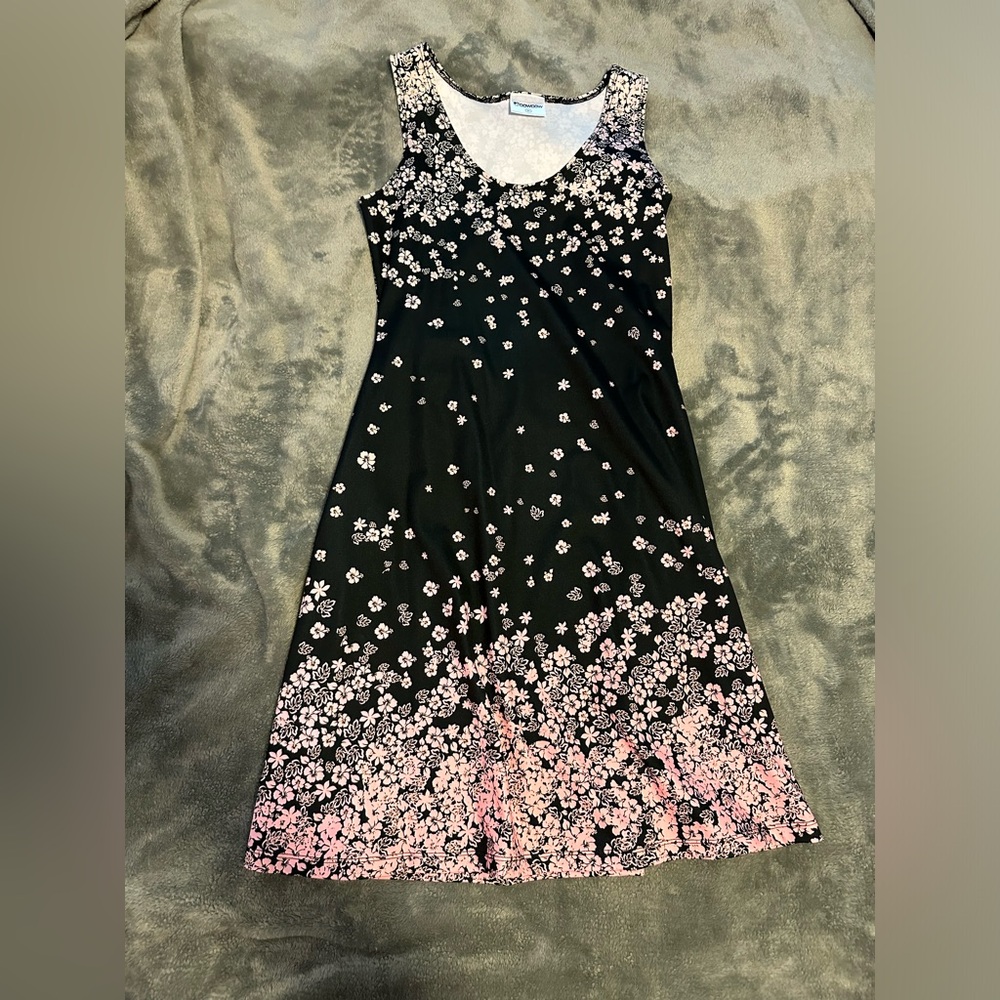 Black and pink a-line dress